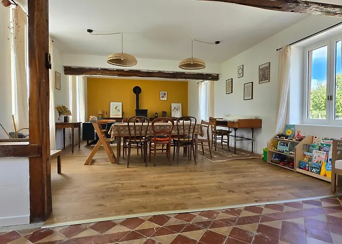 Ferienhaus Maison De Charme, Calme, Nature, Confort Notre-Dame-du-Hamel